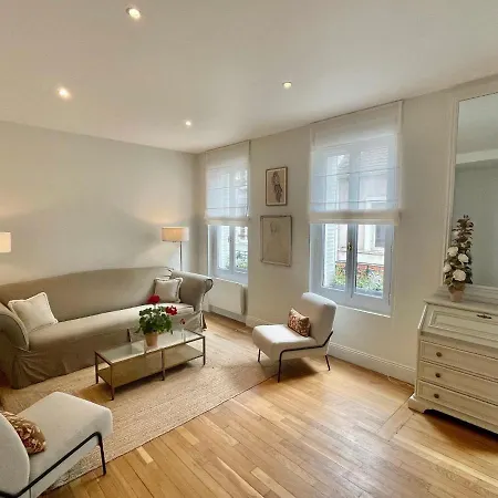 Lägenhet Petit Premium Hypercentre Terrasse Épernay